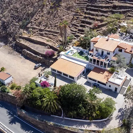 In Peaceful 15 Min From The Beach San Bartolomé
