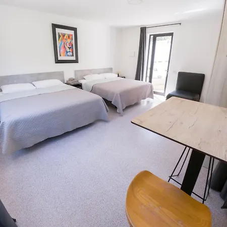 In Peaceful 15 Min From The Beach San Bartolomé